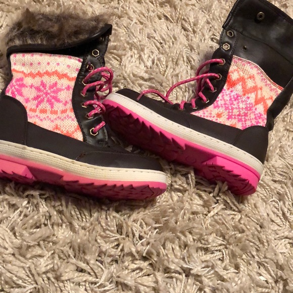 Justice Shoes Like New Justice Girls Snow Boots Size 2 Poshmark